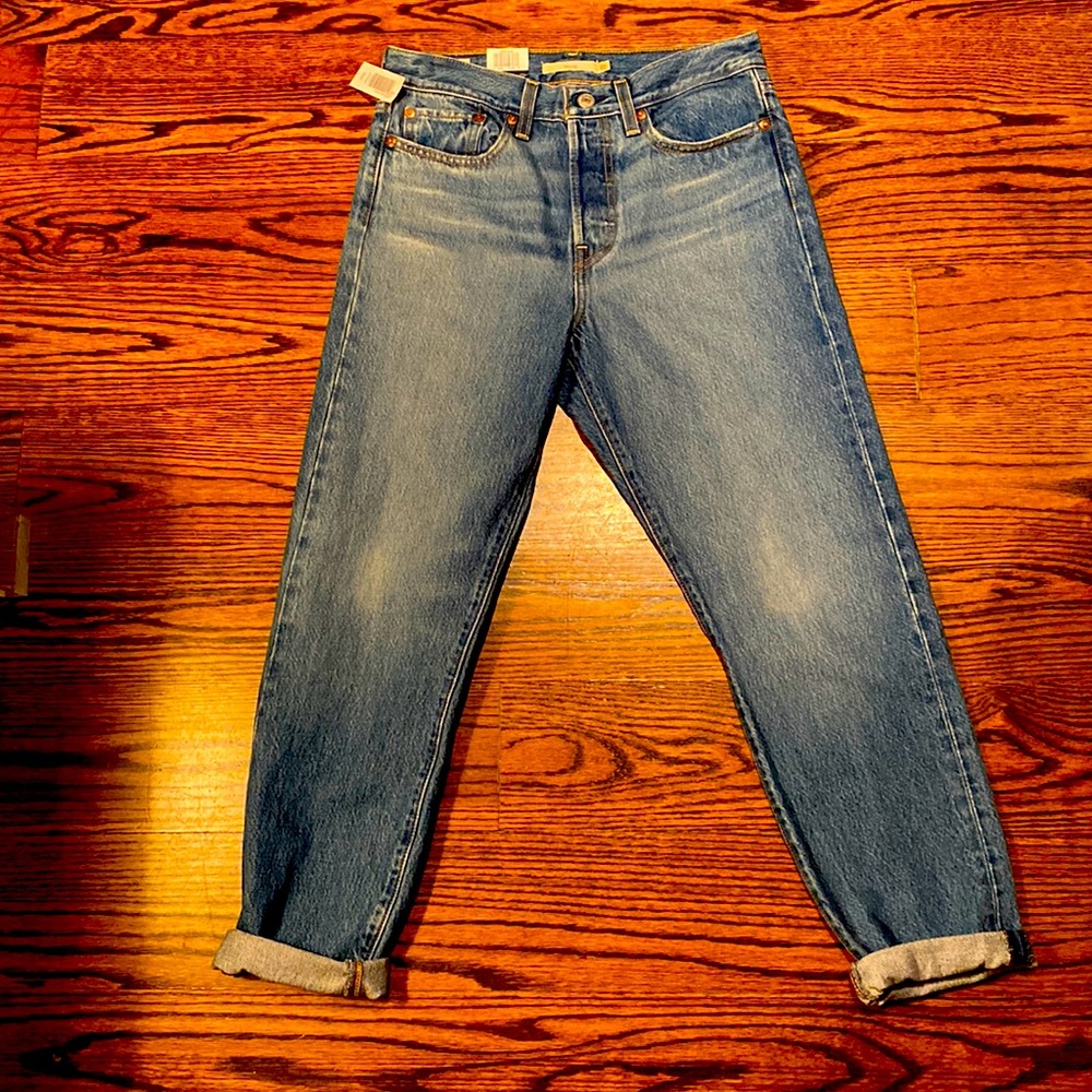 Levis Wedgie